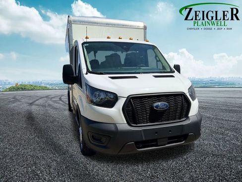 Used 2023 Ford Transit 350 DRW RWD image 8