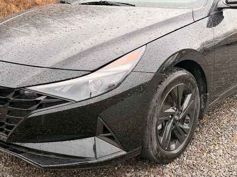 Used 2023 Hyundai Elantra SEL image 4