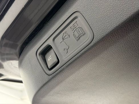 Certified 2024 Lincoln Navigator Reserve w/ Monochromatic Package image 10