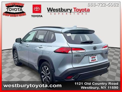 Used 2023 Toyota Corolla Cross AWD Hybrid image 11