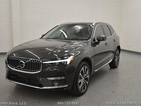 Used 2022 Volvo XC60 T8 Inscription Expression w/ Advanced Package image 2