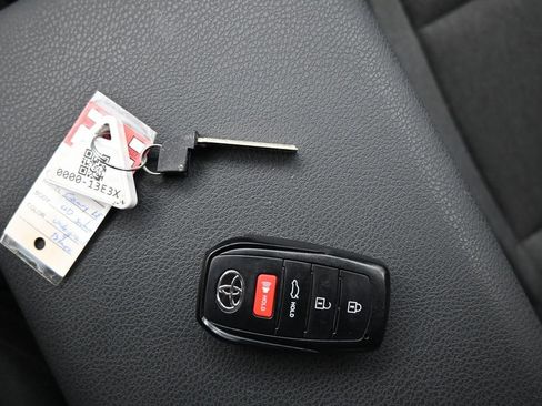 Used 2026 Toyota Camry LE FWD image 30