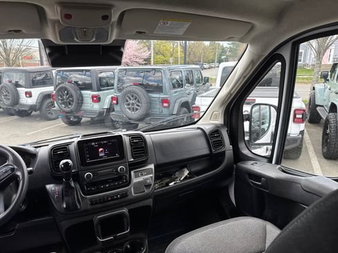 Used 2023 RAM ProMaster 2500 FWD image 28