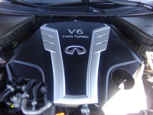 Used 2018 INFINITI Q50 Luxe w/ Essential Package (3.0T Luxe) image 14