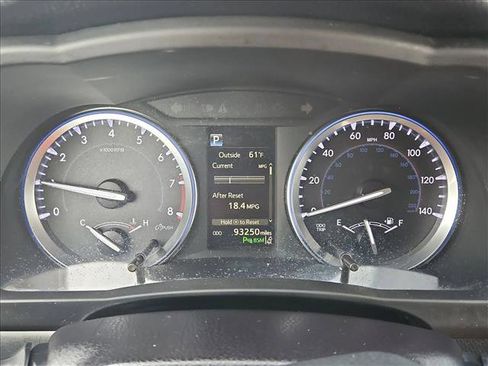 Used 2018 Toyota Highlander Limited w/ Protection Package #3 image 11