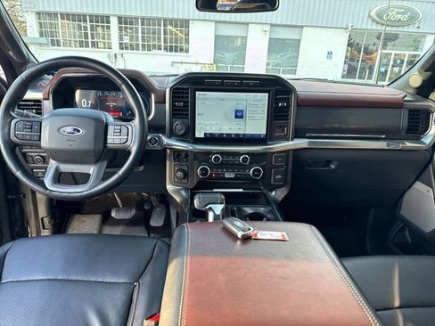 Used 2022 Ford F150 Lariat image 12