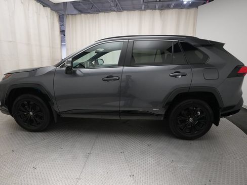 Used 2025 Toyota RAV4 SE AWD/4WD image 23