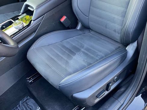 Used 2025 Mitsubishi Outlander SE AWD/4WD image 25