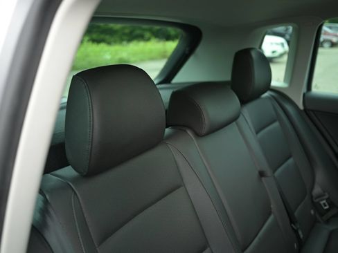 Used 2017 Volkswagen Tiguan Wolfsburg Edition AWD/4WD image 39