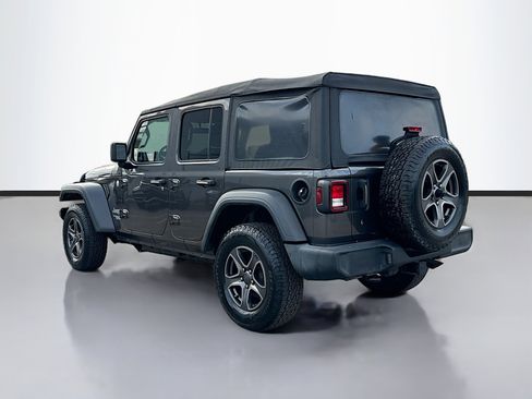Used 2019 Jeep Wrangler Unlimited Sport S image 3