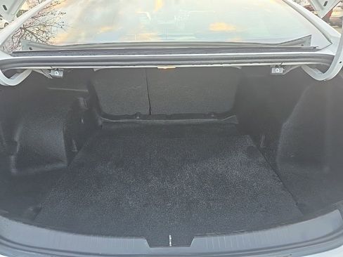 Used 2024 Chevrolet Malibu LT image 29