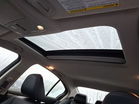 Used 2018 INFINITI Q50 Sport image 11