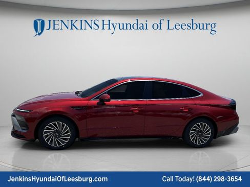 New 2026 Hyundai Sonata Limited FWD image 9