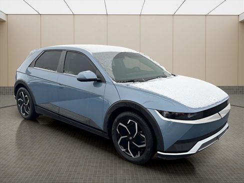 Certified 2022 Hyundai Ioniq 5 SEL image 2