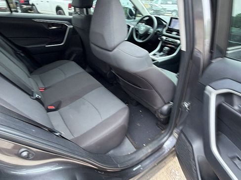 Used 2024 Toyota RAV4 XLE AWD/4WD image 21