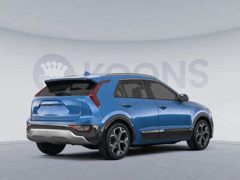 Used 2024 Kia Niro EX Touring FWD image 4