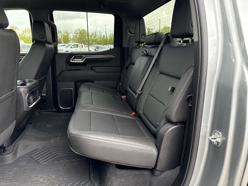 Used 2025 Chevrolet Silverado 1500 LTZ image 15