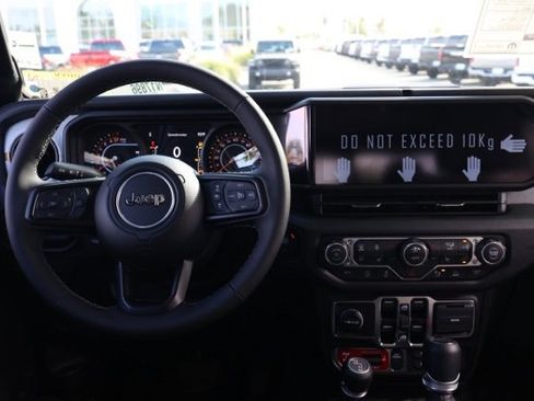 New 2025 Jeep Gladiator Willys image 21