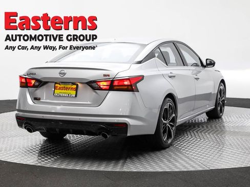 Used 2024 Nissan Altima 2.5 SR image 5