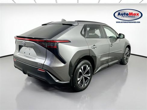 Used 2023 Toyota bZ4X XLE image 2