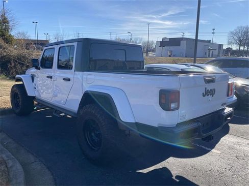 Used 2021 Jeep Gladiator Sport image 7