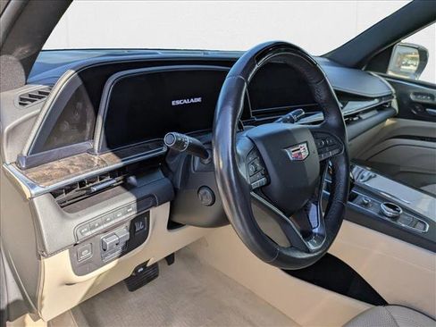 Used 2023 Cadillac Escalade Premium Luxury w/ Performance Package image 11