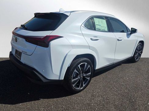 New 2026 Lexus UX 300h FWD image 3