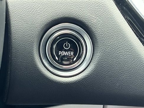 Used 2024 Cadillac Lyriq Sport RWD image 33