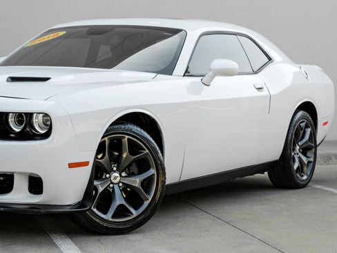 Used 2018 Dodge Challenger SXT Plus RWD image 15