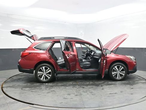 Used 2019 Subaru Outback 2.5i Limited AWD/4WD image 41
