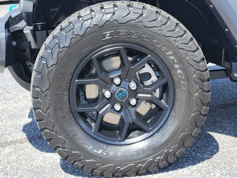 Used 2024 Jeep Wrangler Unlimited AWD/4WD image 8