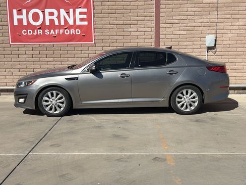 Used 2015 Kia Optima EX w/ EX Premium Package image 2