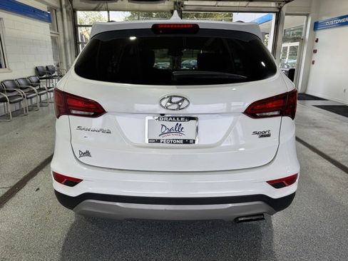 Used 2017 Hyundai Santa Fe Sport image 9