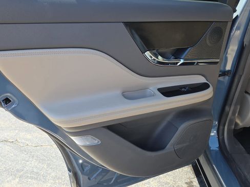 Used 2023 Lincoln Corsair AWD w/ Equipment Group 101A image 15