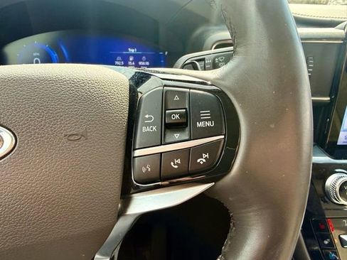 Used 2021 Ford Explorer Platinum w/ Equipment Group 601A image 17