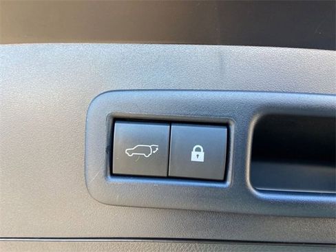 Used 2020 Lexus UX 250h w/ Premium Package image 33