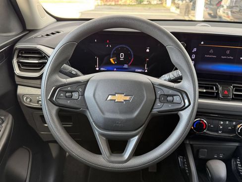 Used 2025 Chevrolet TrailBlazer LT FWD image 28