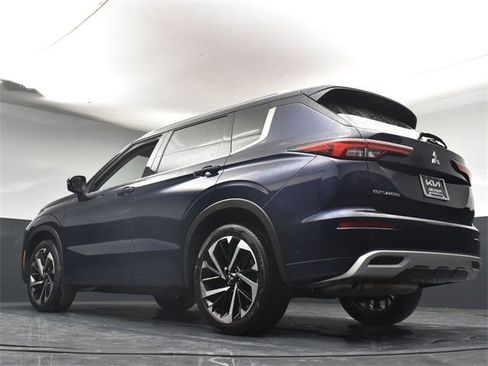 Used 2024 Mitsubishi Outlander SEL image 35