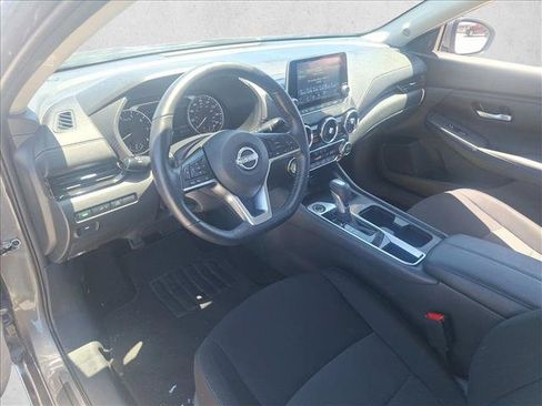 Used 2025 Nissan Sentra SV w/ All-Weather Package FWD image 9