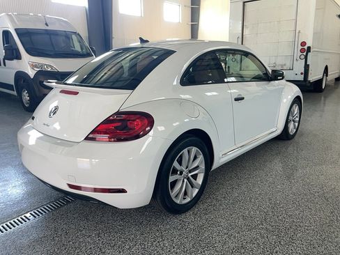 Used 2017 Volkswagen Beetle 1.8T S FWD image 10