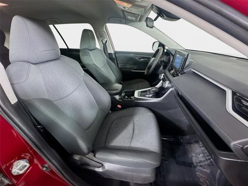 Used 2021 Toyota RAV4 XLE FWD image 26