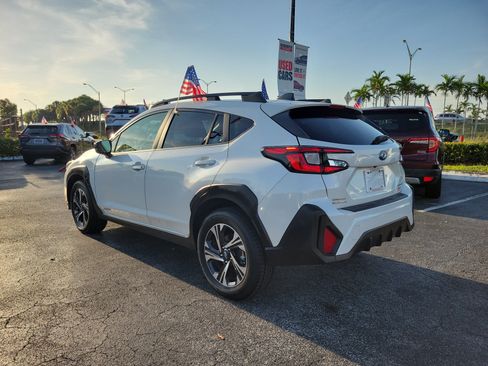 Used 2024 Subaru Crosstrek 2.0i Premium AWD/4WD image 9