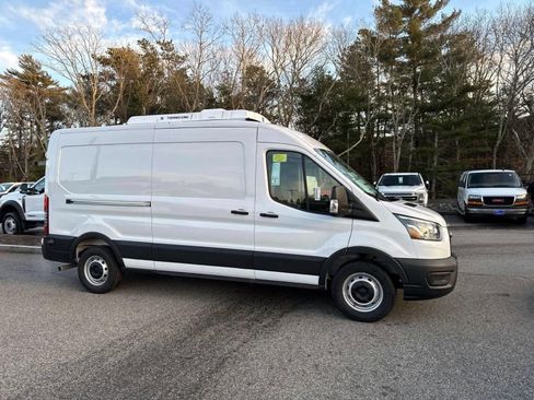 New 2025 Ford Transit 250 148 Medium Roof RWD image 6
