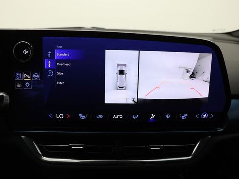 Used 2024 Chevrolet Equinox EV LT image 22