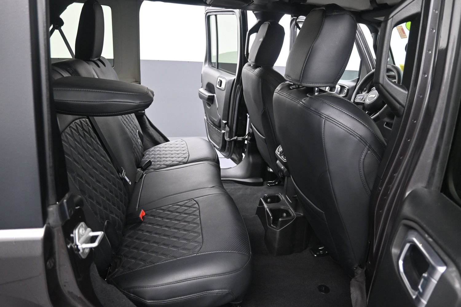 Used 2021 Jeep Wrangler Unlimited Sport AWD/4WD image 38