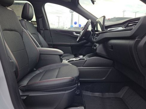Used 2025 Ford Escape ST-Line w/ Tech Pack #1 image 5