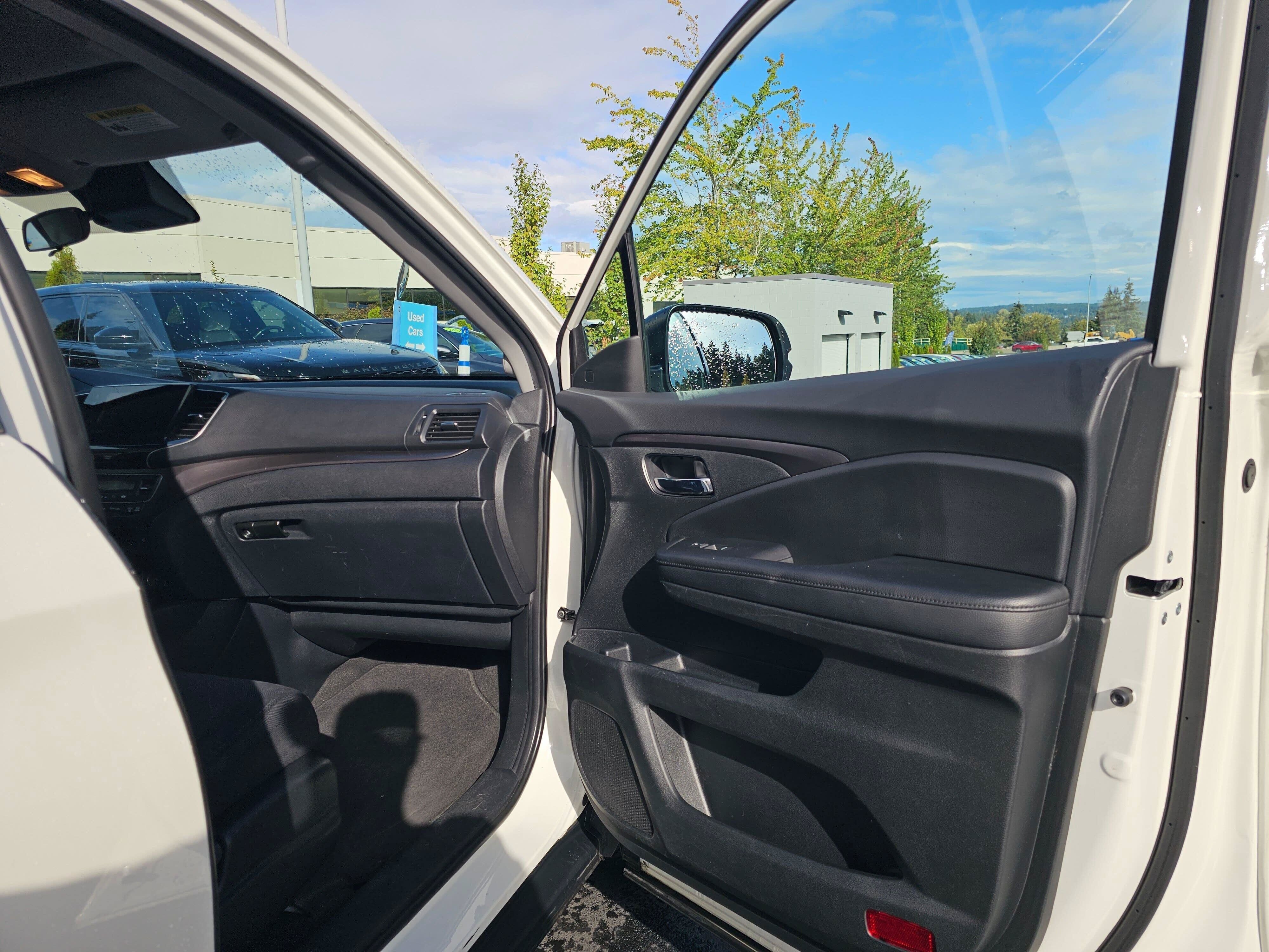 Used 2019 Honda Pilot EX image 12