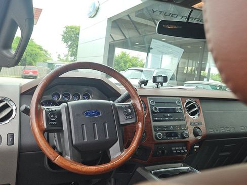 Used 2011 Ford F250 King Ranch w/ FX4 Off Road Pkg AWD/4WD image 16