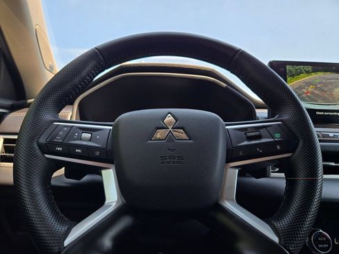 New 2026 Mitsubishi Outlander AWD image 30