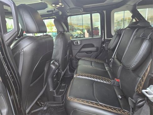 Used 2023 Jeep Wrangler Unlimited Sahara image 16